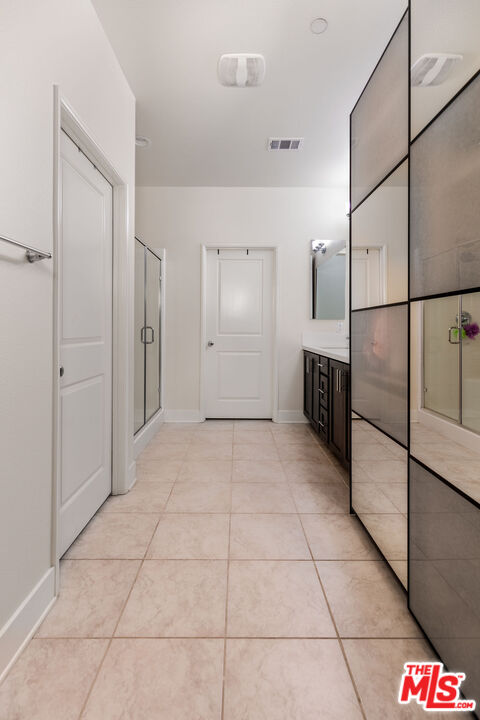 11261 N Adobe Ln
