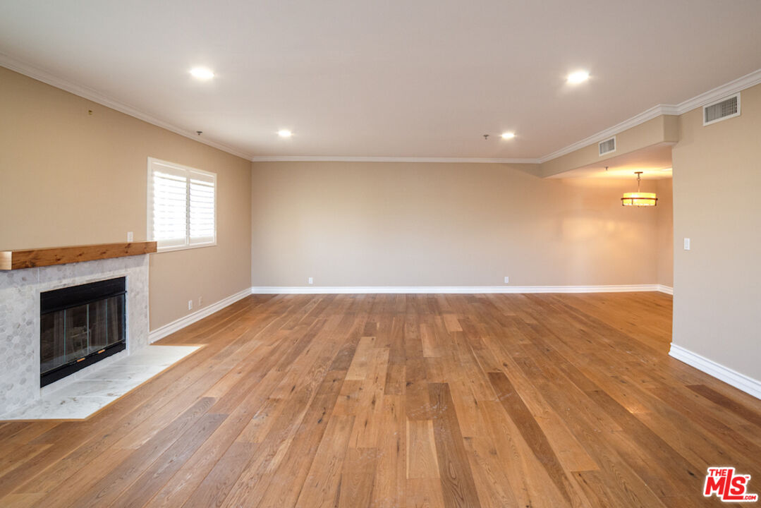 2480 S Centinela Ave Unit: 403