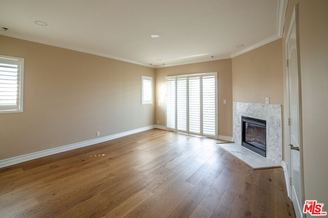 2480 S Centinela Ave Unit: 403