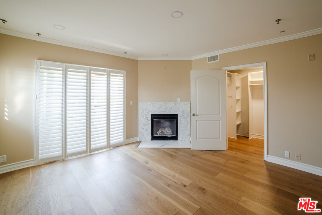 2480 S Centinela Ave Unit: 403
