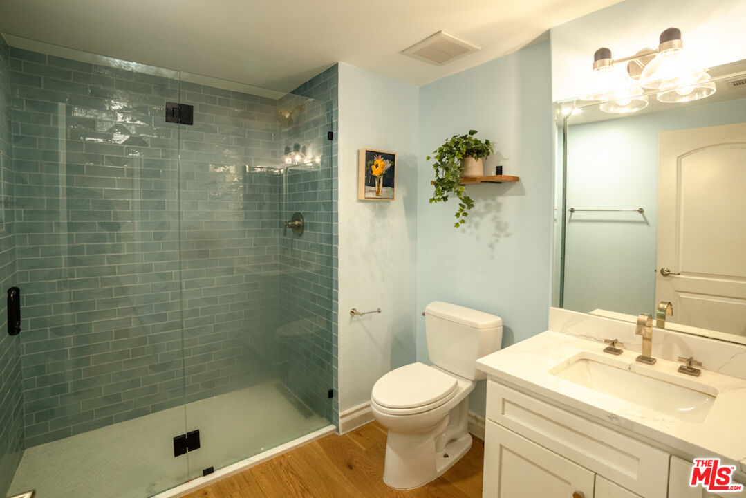 2480 S Centinela Ave Unit: 403