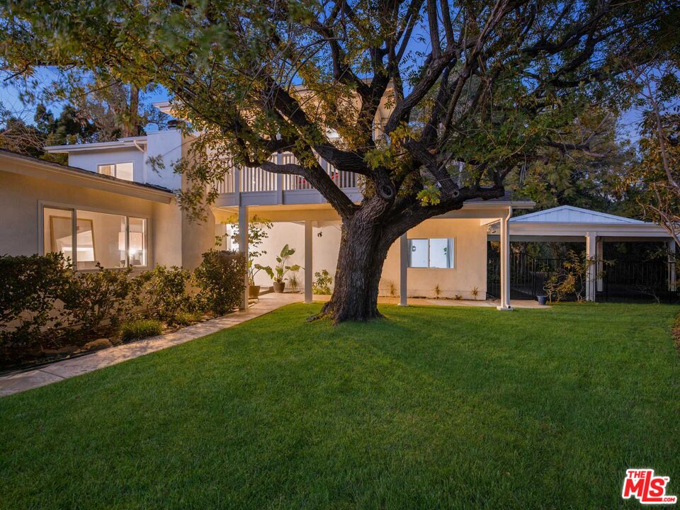 3023 Hutton Dr