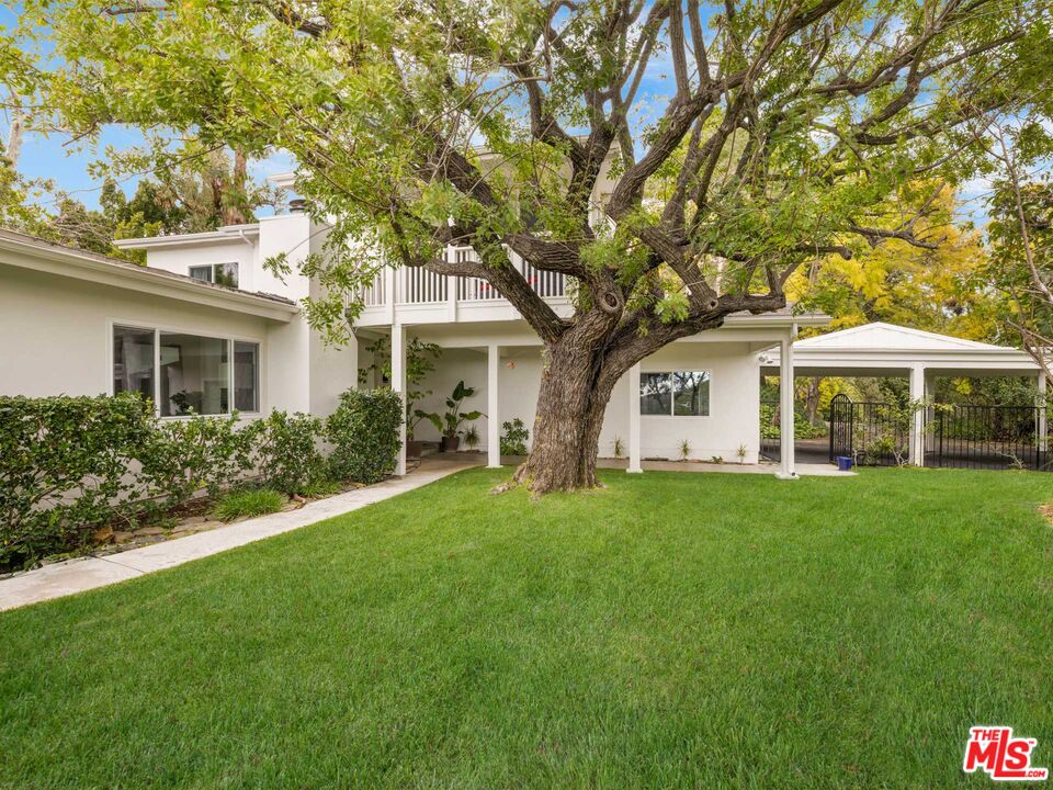 3023 Hutton Dr