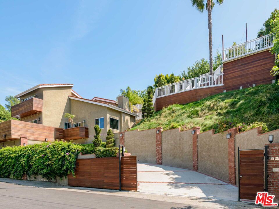 829 Cynthia Ave