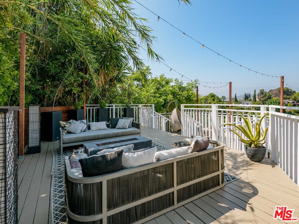 829 Cynthia Ave