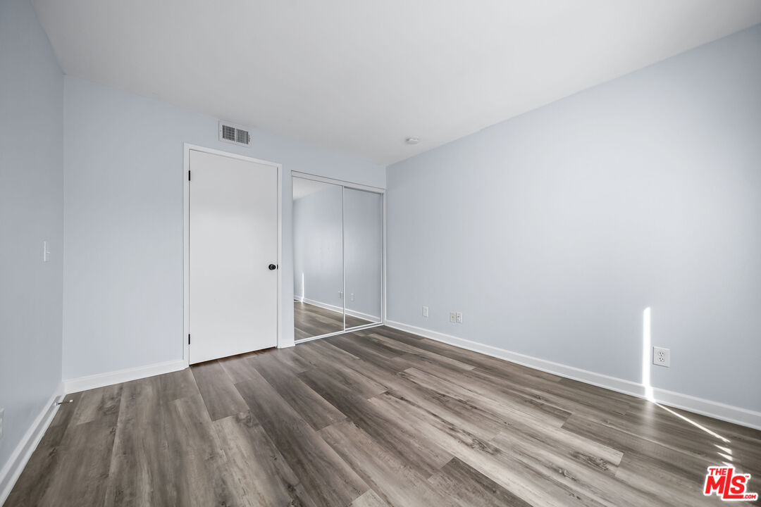 8300 Manitoba St Unit: 216