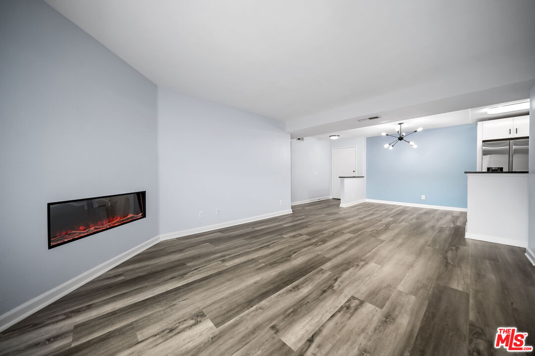 8300 Manitoba St Unit: 216