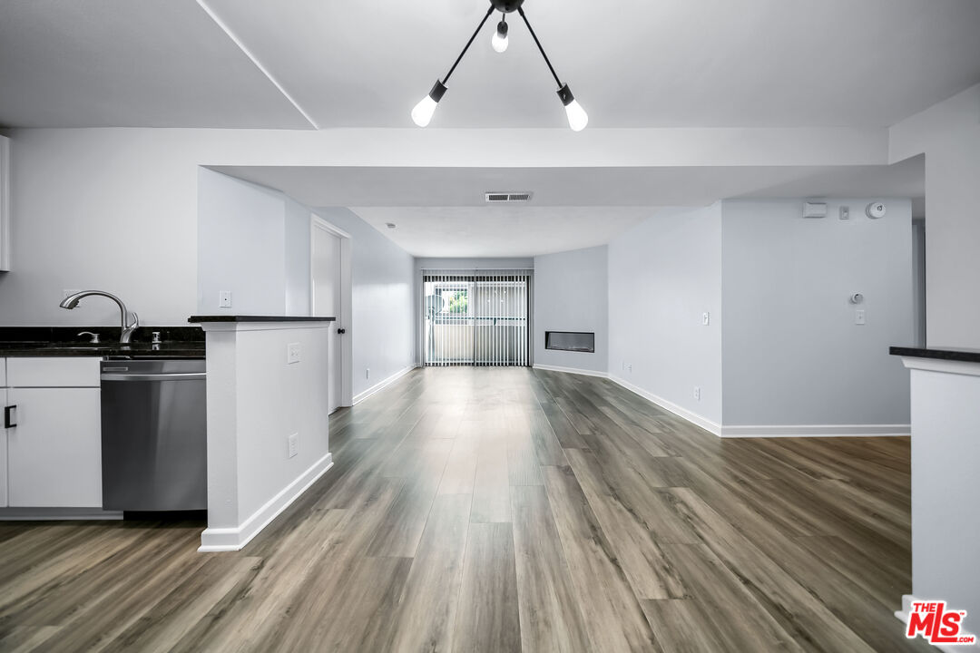 8300 Manitoba St Unit: 216