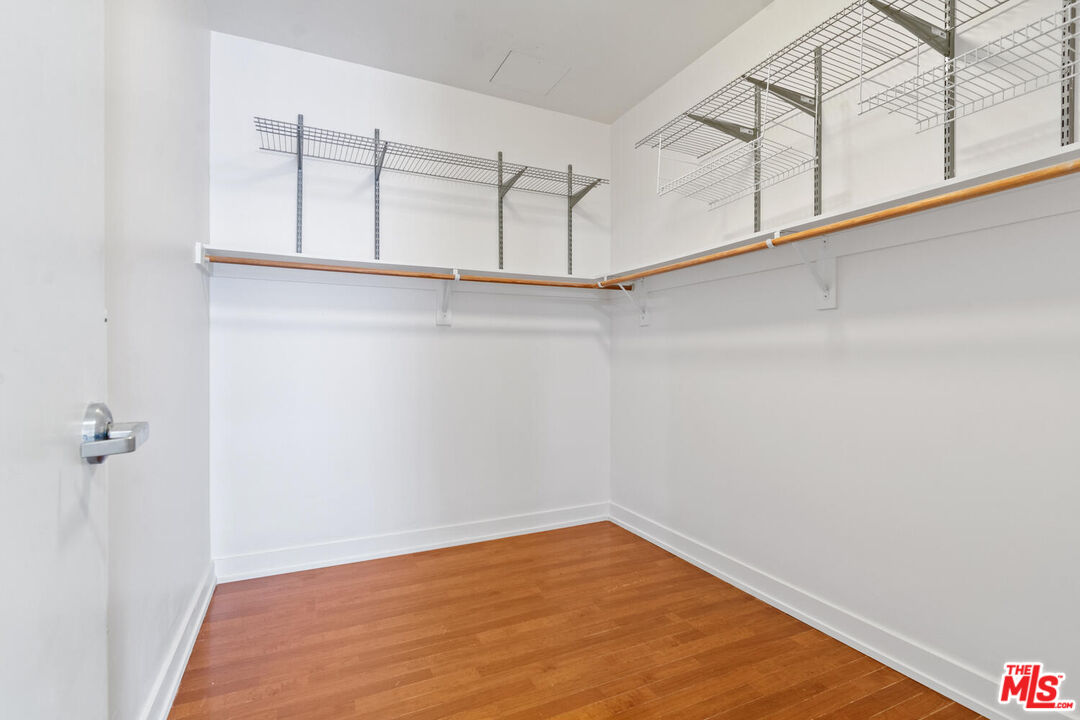 801 S Grand Ave Unit: 2008