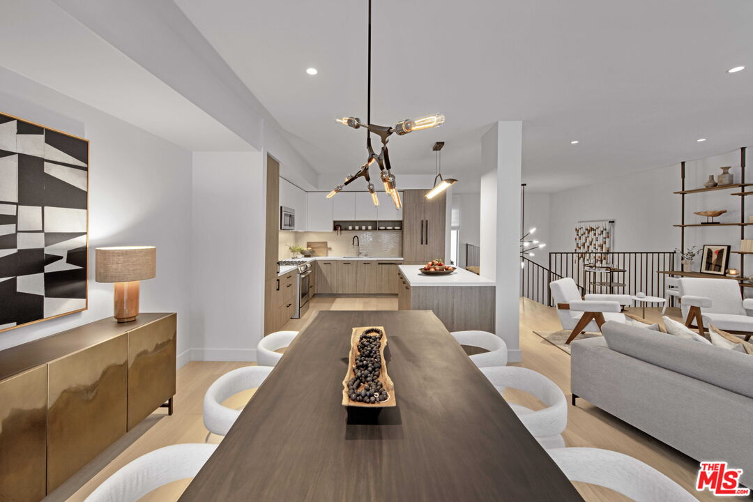 9001 Santa Monica Blvd Unit: 506