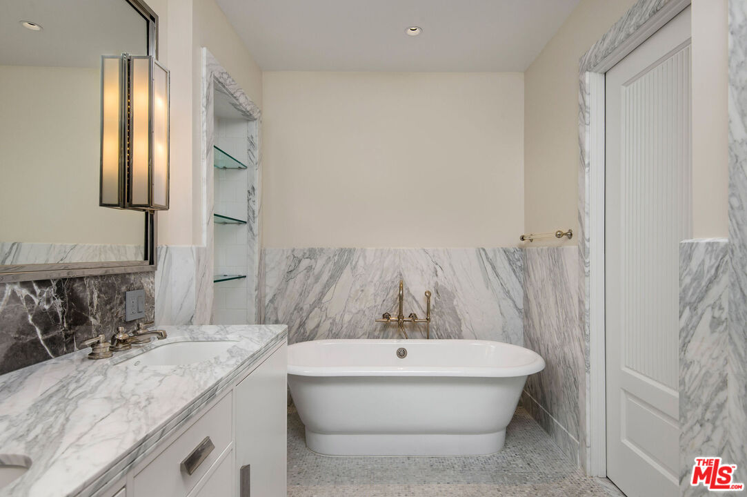 15225 Palisades Village Ln Unit: 205