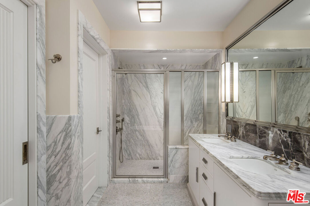 15225 Palisades Village Ln Unit: 205
