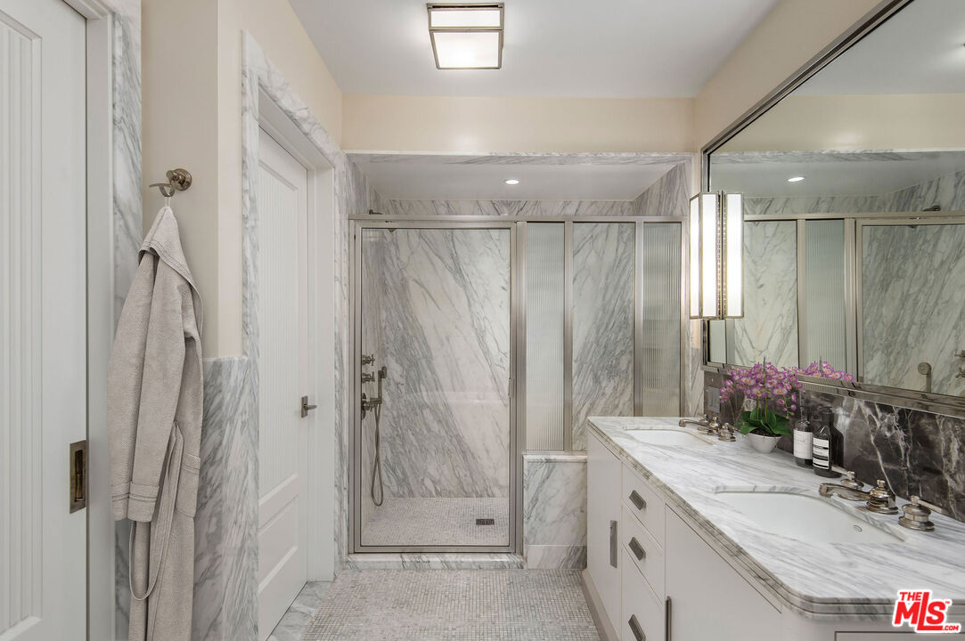 15225 Palisades Village Ln Unit: 205