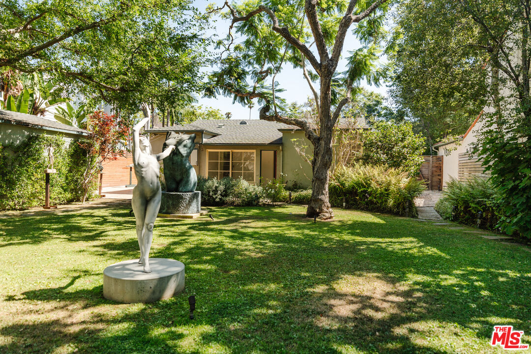 3587 Ocean View Ave