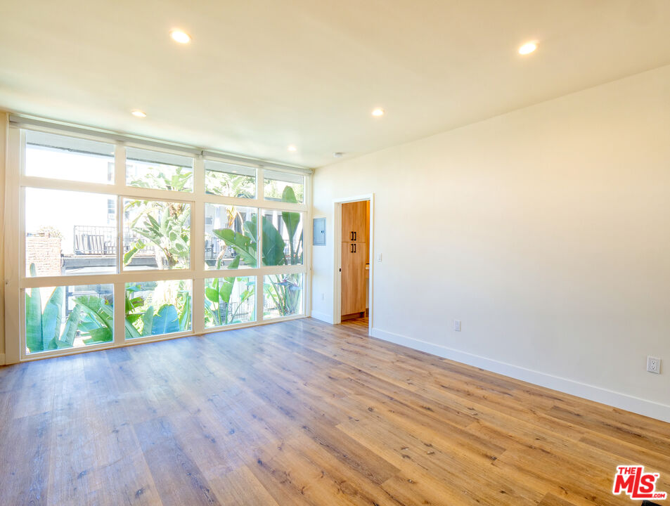 8903 Harratt St Unit: F