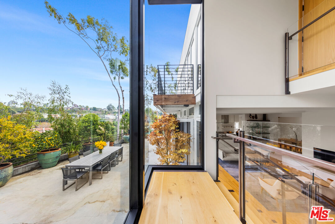 354 Amalfi Dr