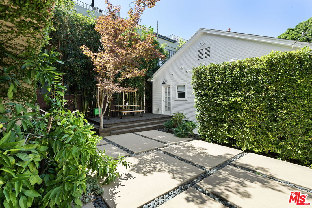 804 Westmount Dr