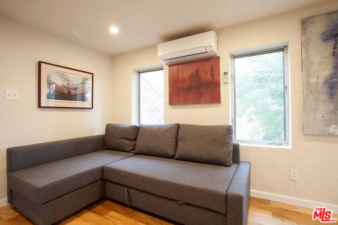 2640 N Bronholly Dr Unit: 1/2
