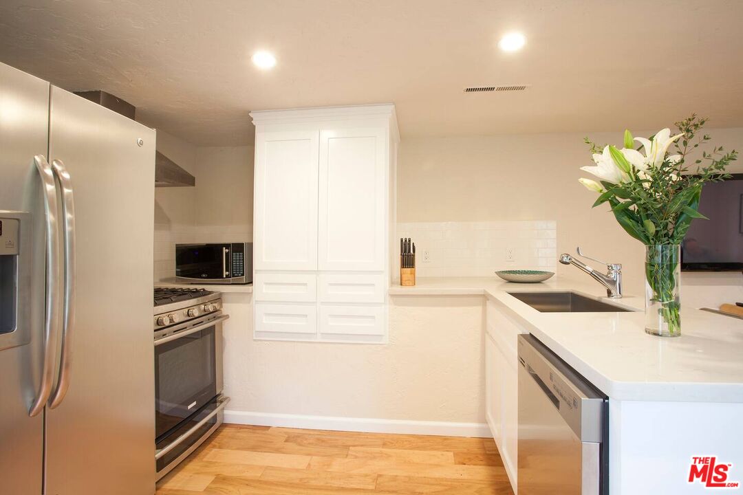 2640 N Bronholly Dr Unit: 1/2