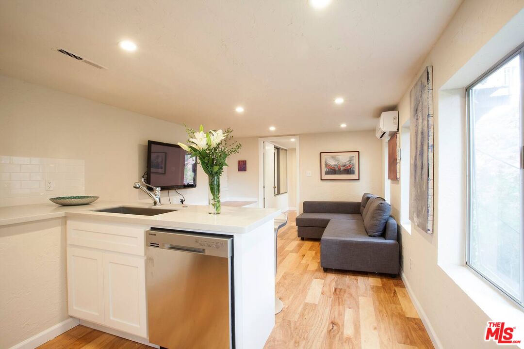 2640 N Bronholly Dr Unit: 1/2