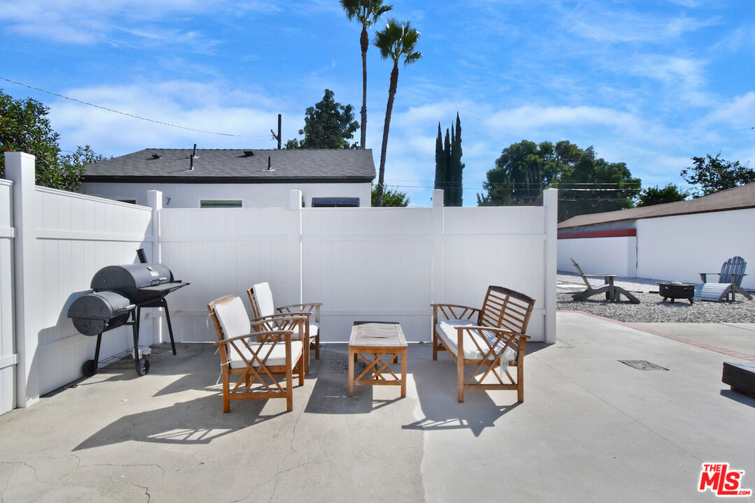 7536 Gaviota Ave