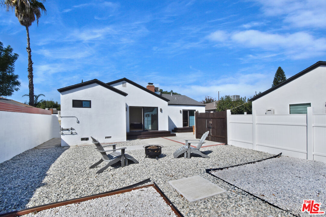 7536 Gaviota Ave
