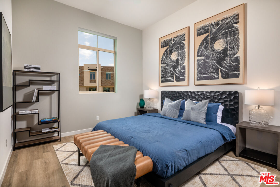 1483 W Vista Way Unit: 1583