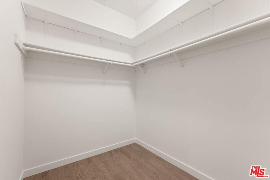 1505 Purdue Ave Unit: 102