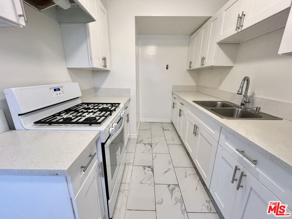 1828 16th St Unit: 5