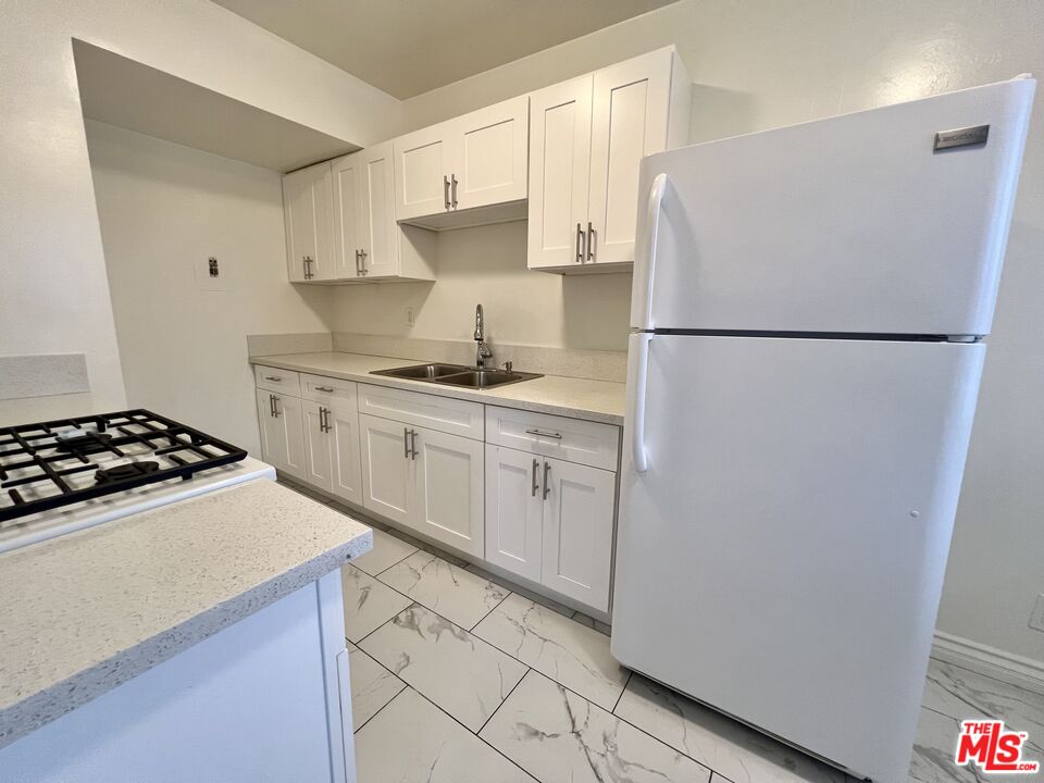 1828 16th St Unit: 5