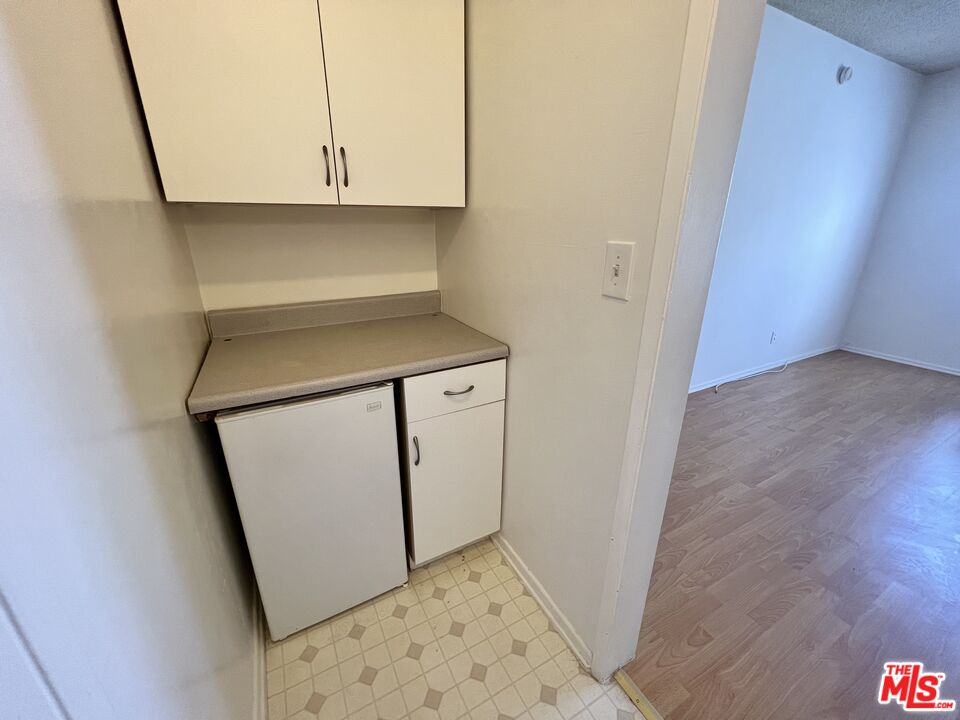 1603 Granville Ave Unit: 5