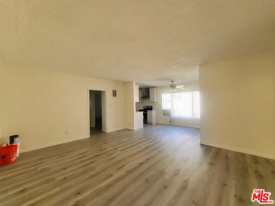 1118 Waterloo St Unit: 12