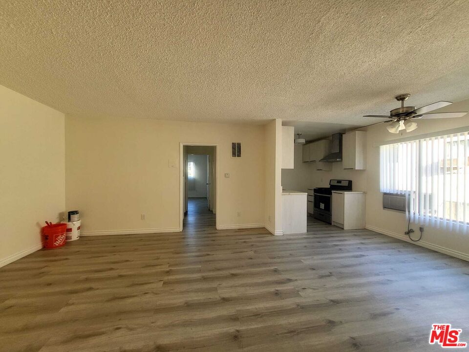 1118 Waterloo St Unit: 12