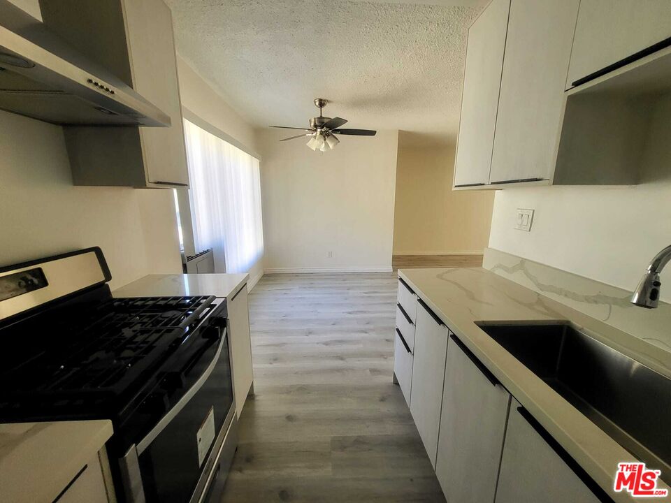 1118 Waterloo St Unit: 12