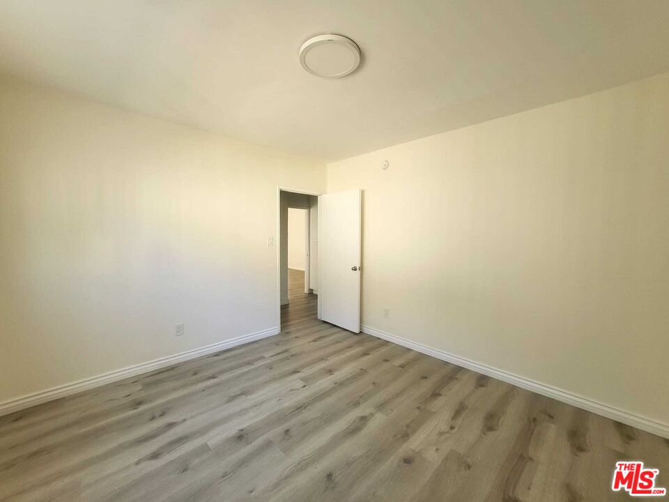 1118 Waterloo St Unit: 12