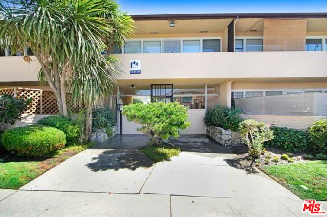 1118 Waterloo St Unit: 12