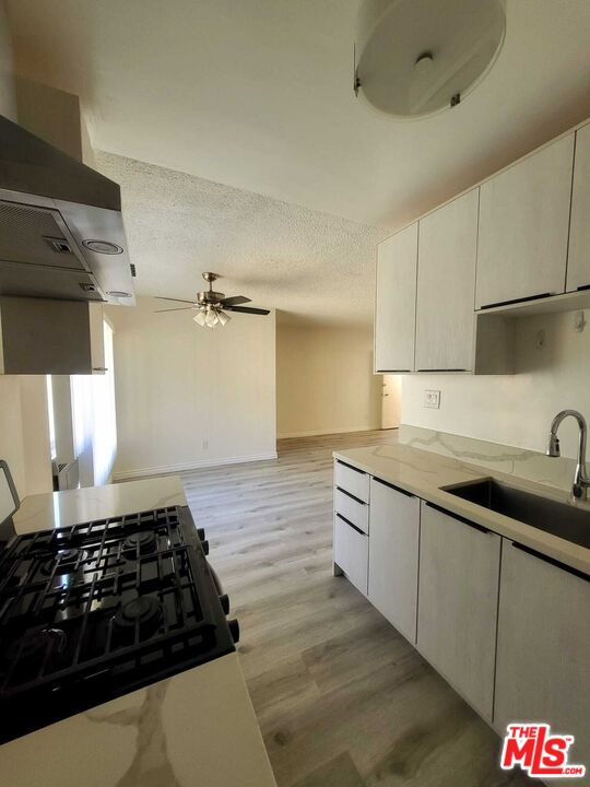 1118 Waterloo St Unit: 12