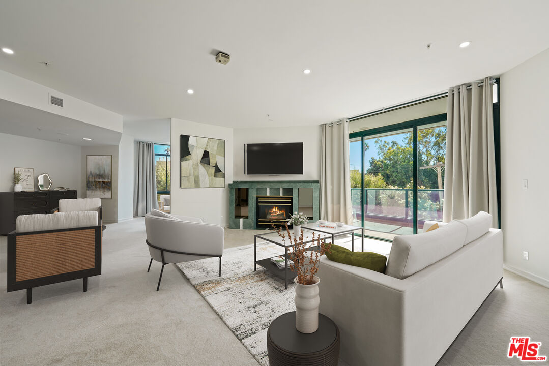 10490 Wilshire Blvd Unit: 303