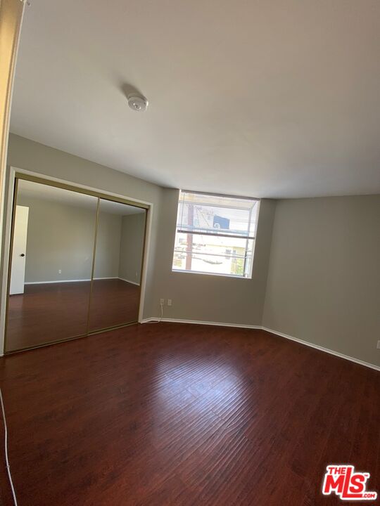 1529 S Bundy Dr Unit: 105
