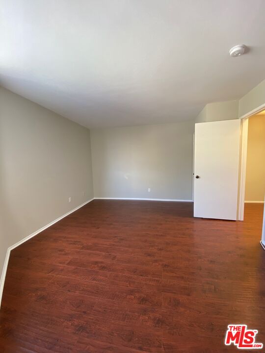 1529 S Bundy Dr Unit: 105