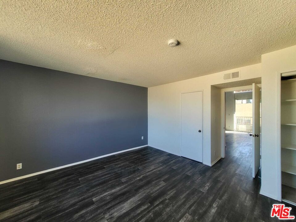 1529 S Bundy Dr Unit: 203