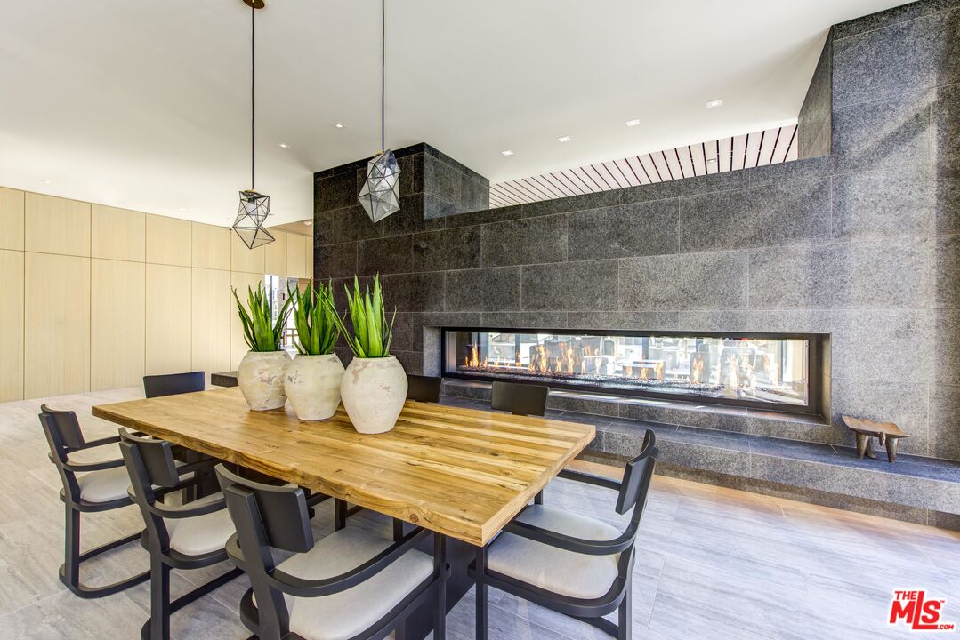 801 S OLIVE ST Unit: PH 1