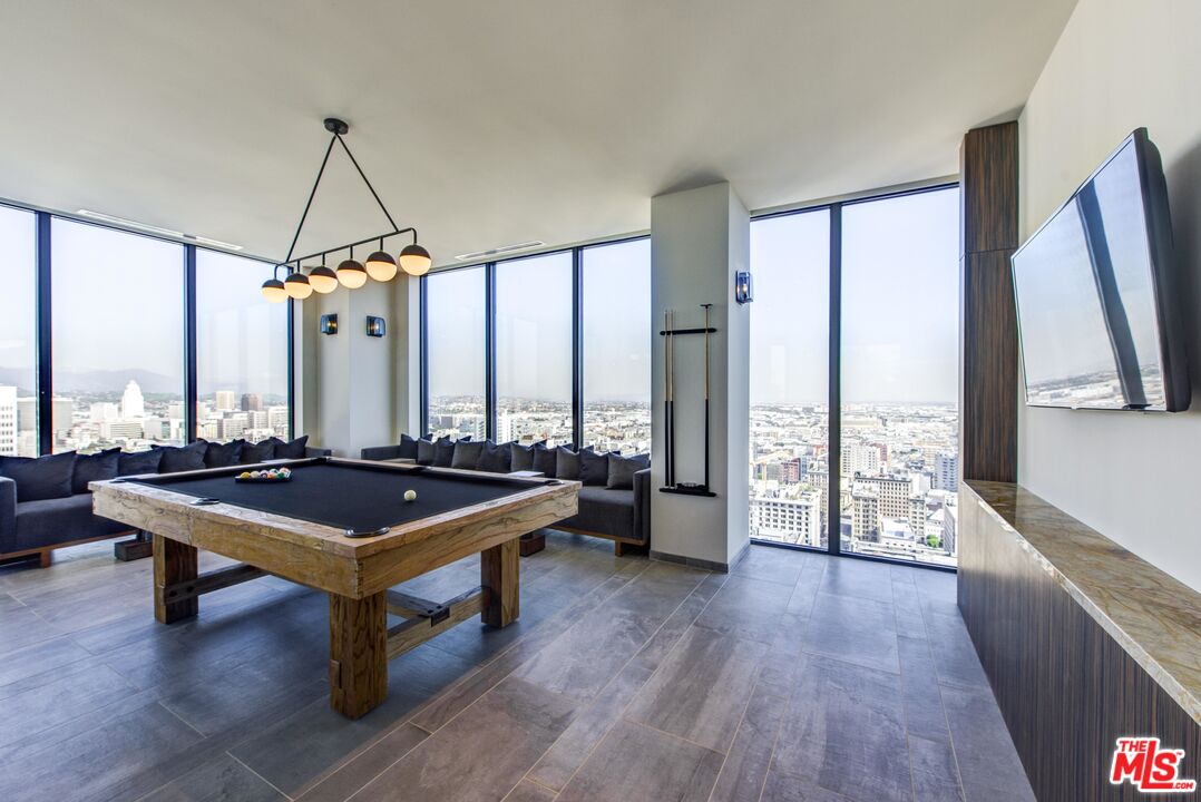 801 S OLIVE ST Unit: PH 1