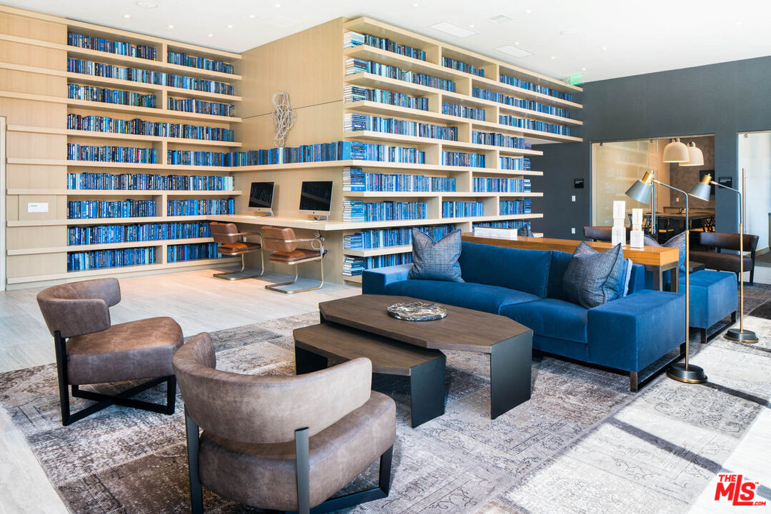 801 S OLIVE ST Unit: PH 1