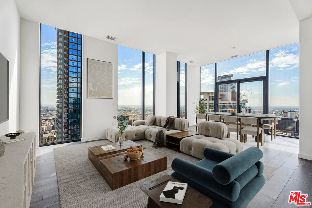 801 S OLIVE ST Unit: PH 1