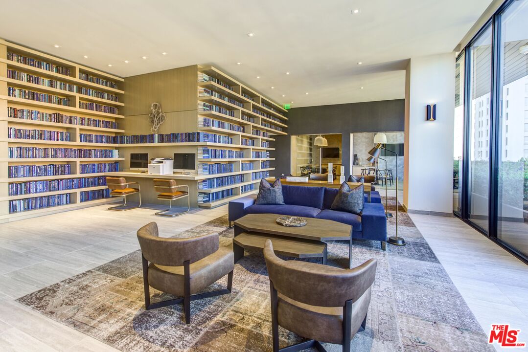 801 S OLIVE ST Unit: PH 1