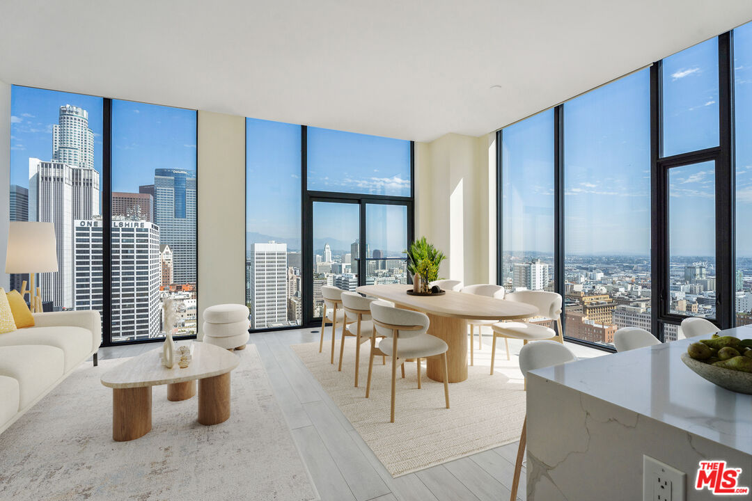 801 S OLIVE ST Unit: PH 1