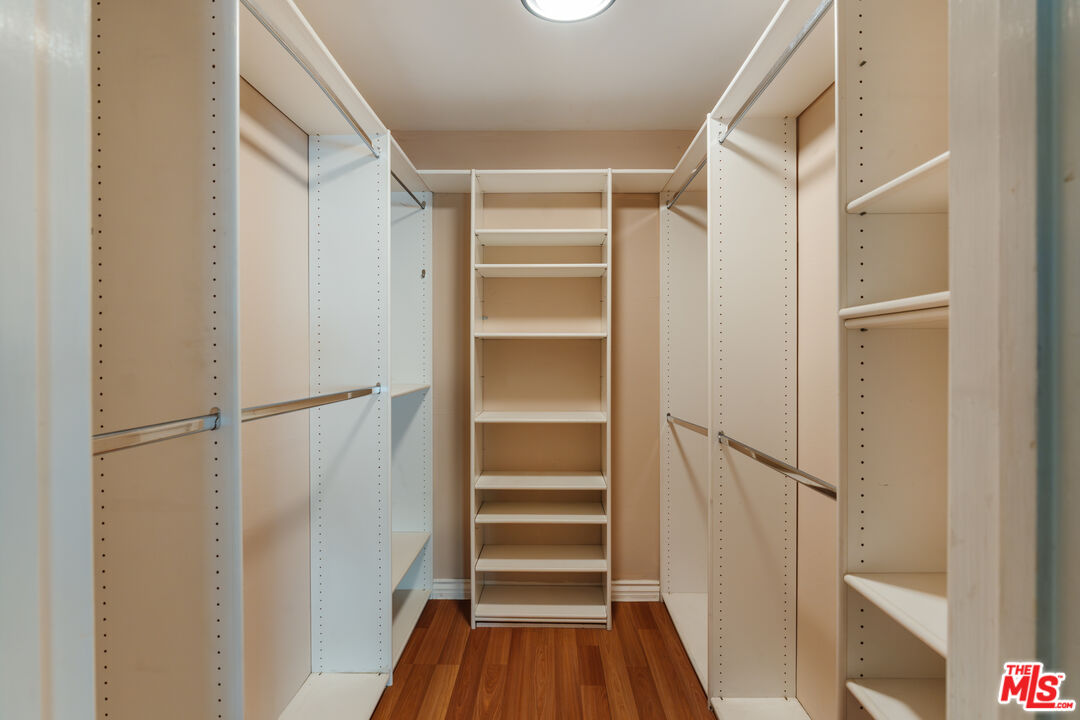 4724 Park Granada Unit: 217