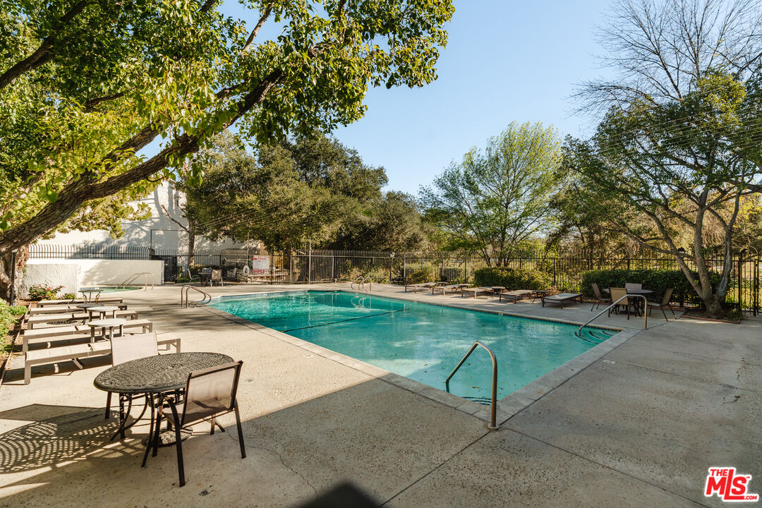 4724 Park Granada Unit: 217