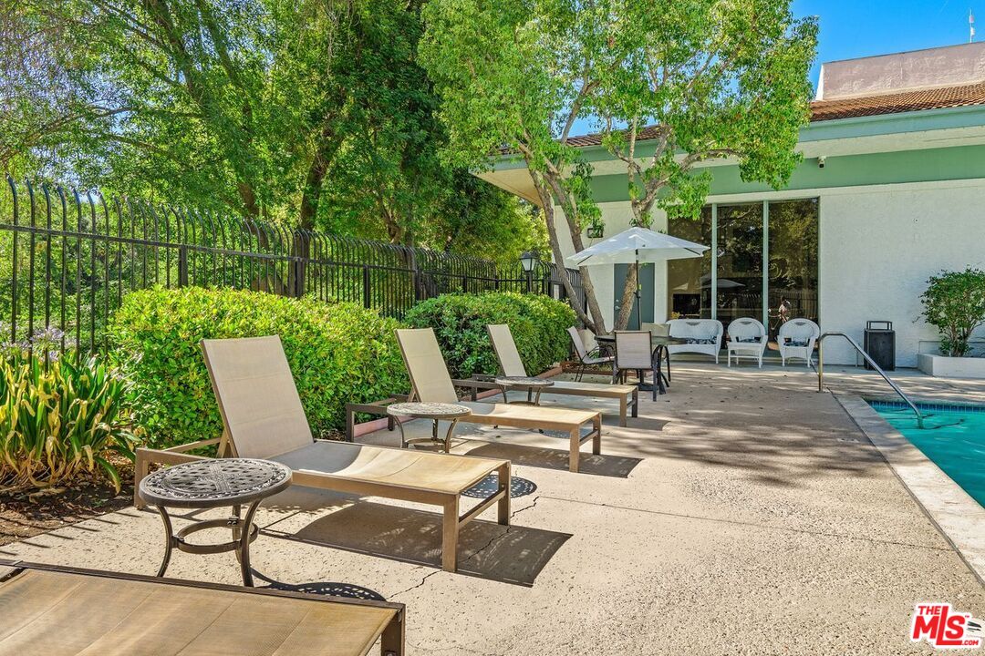 4724 Park Granada Unit: 217